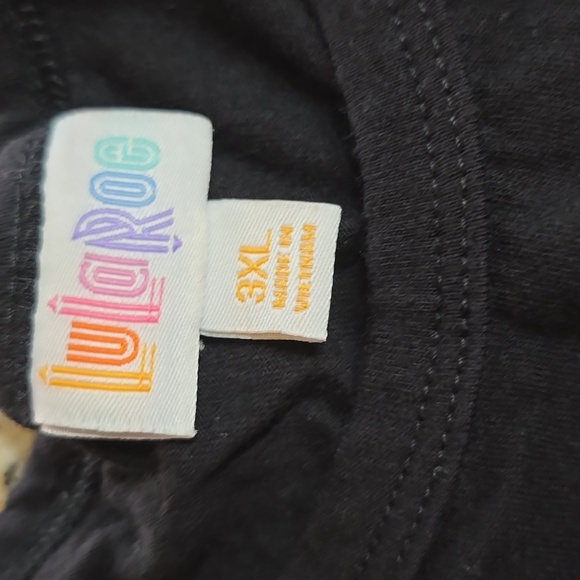 Lularoe Randy - Picture 2 of 2